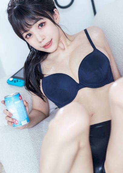 女人趴到床脱了内裤打光屁股视频_BD韩语在线观看电视