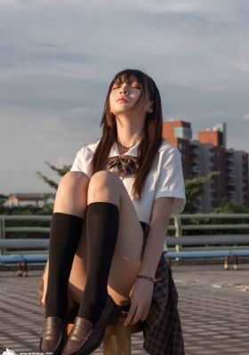 05年小姑娘唐先生舞蹈完整版_蓝光免费高清观看
