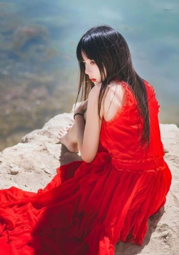 年轻善良大胸女2_BD英语全集免费播放