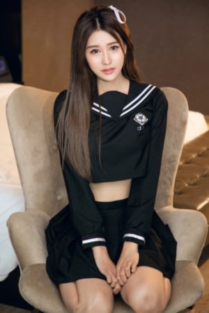 伸进她的内裤疯狂揉摸_超清影视在线观看